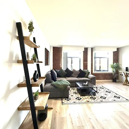 Urban Loft * Bradford (West Yorkshire)
