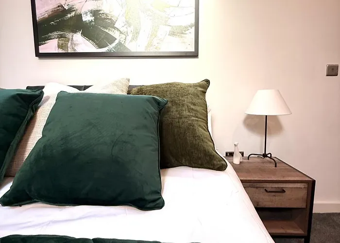 Urban Loft * ブラッドフォード